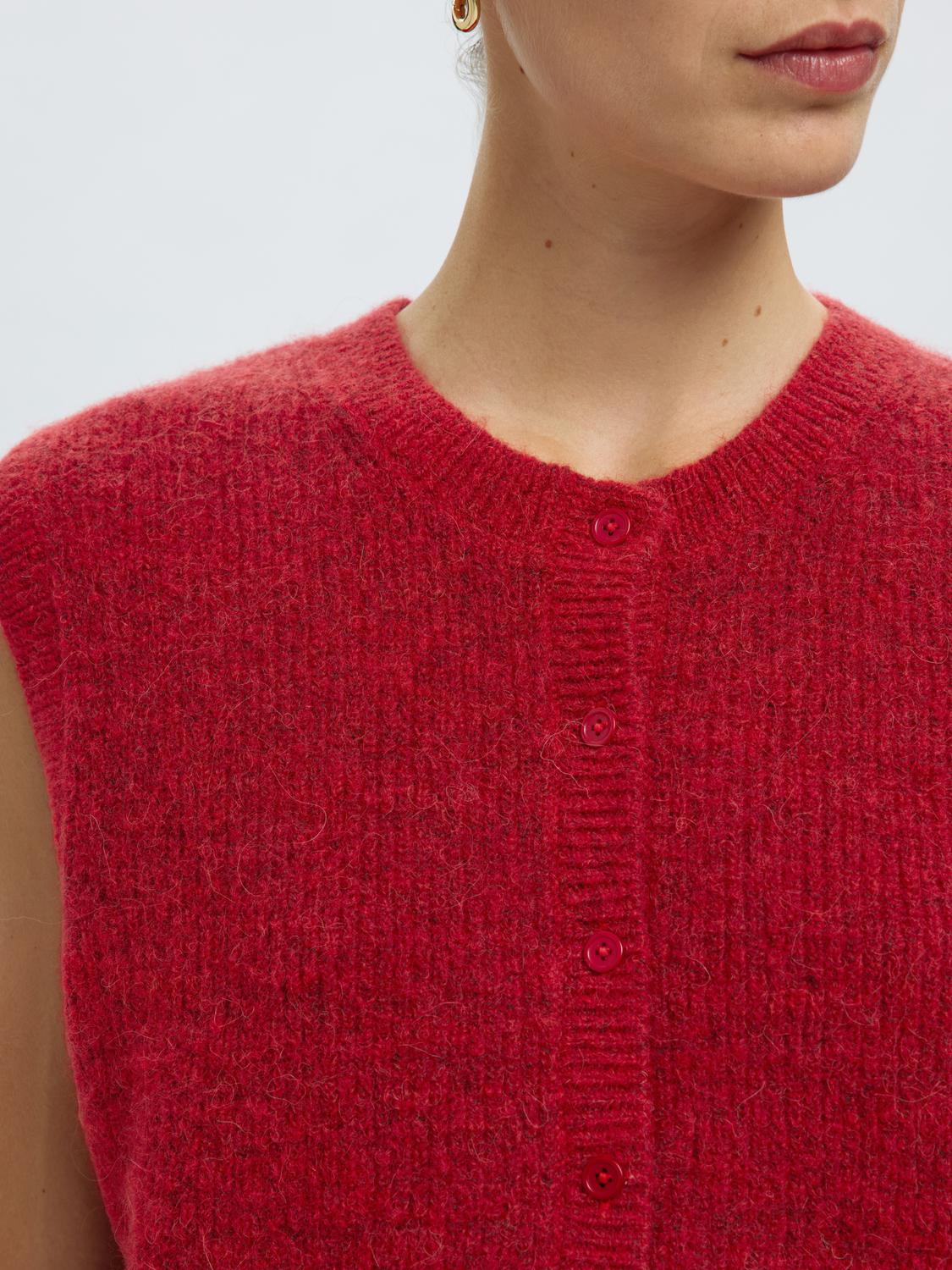 model_shot-detail